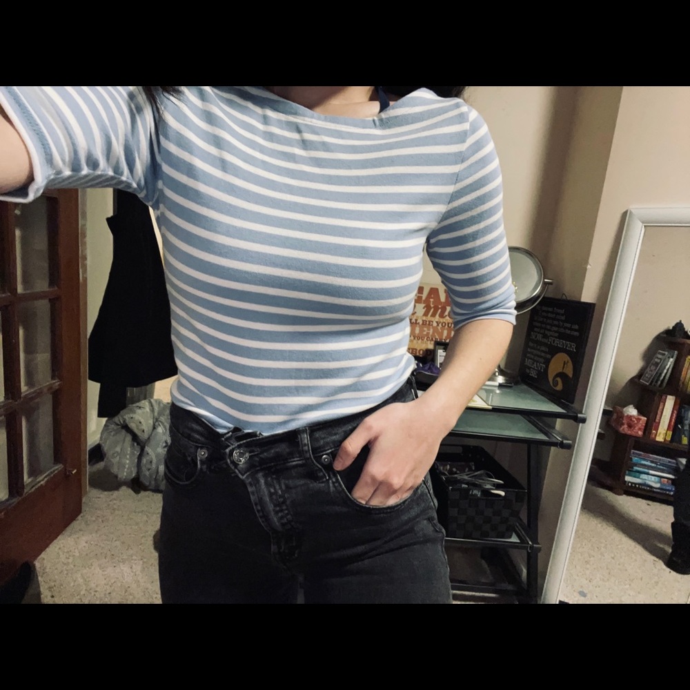 🌀Baby blue striped top🌀